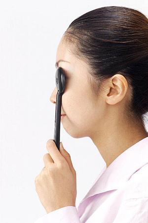 女性の卵巣嚢腫と歯等組織発見について