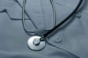 安心してインプラントができる歯科