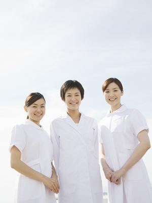 高度なインプラント治療ができる天王寺の小室歯科